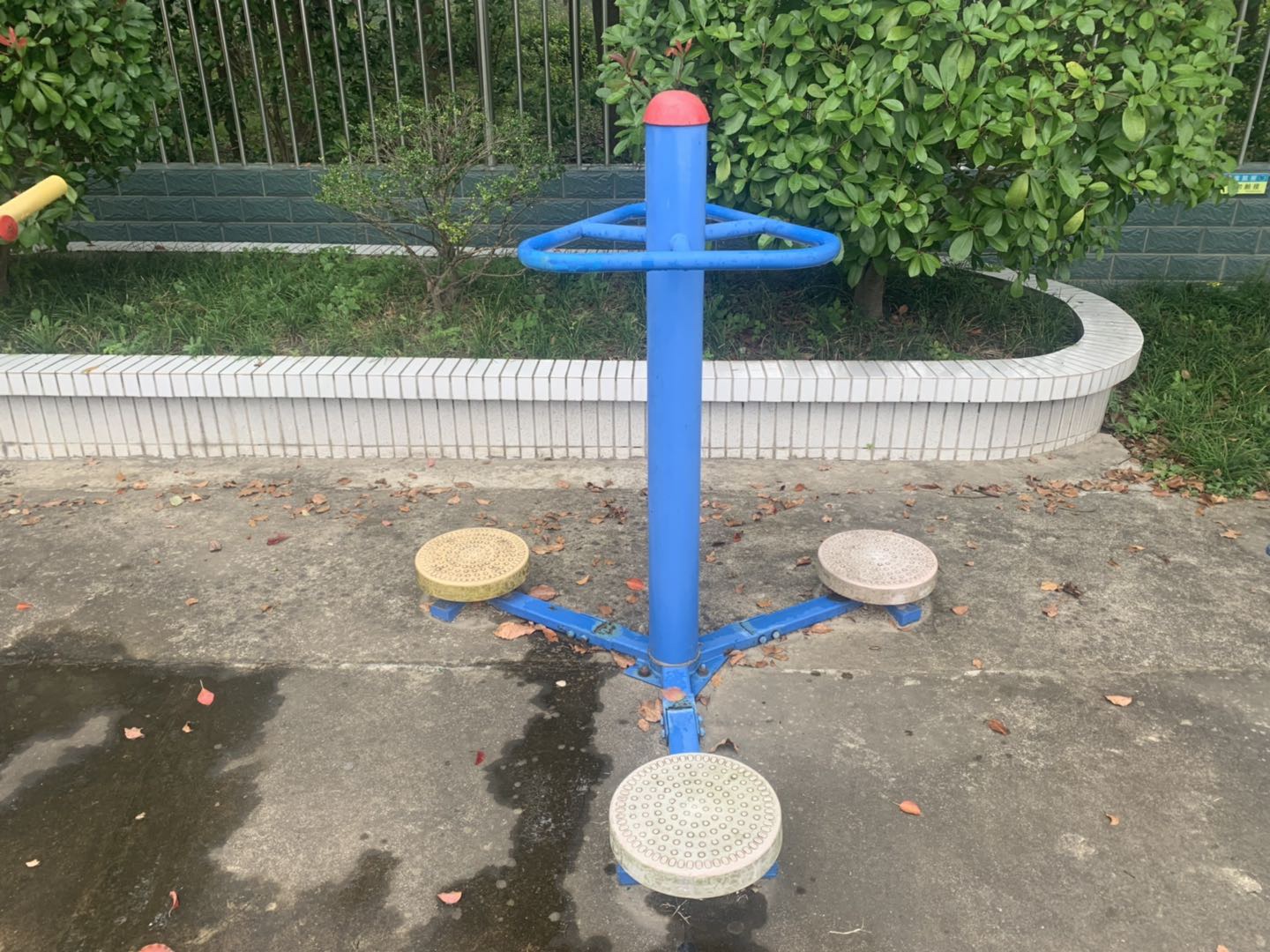 扭腰器