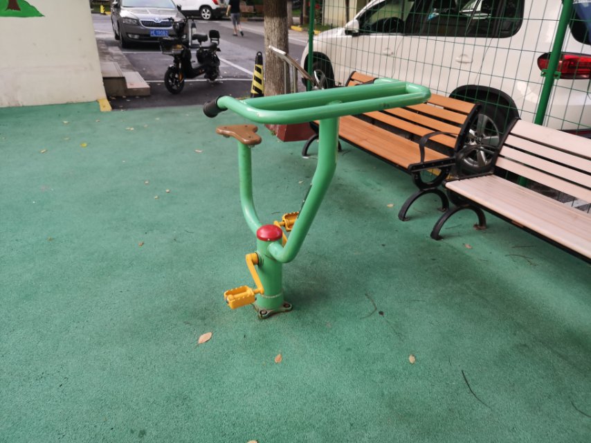 直立健身车