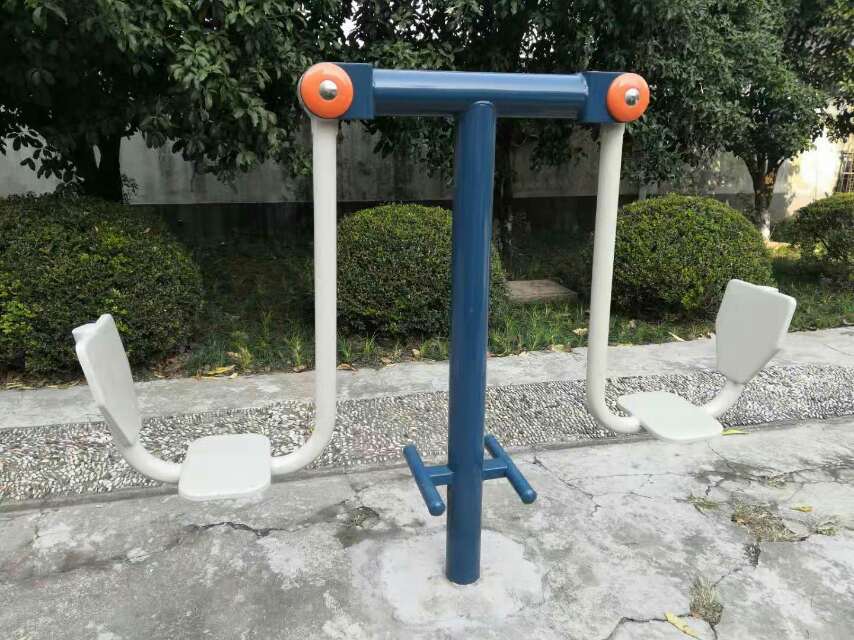 双位坐蹬器