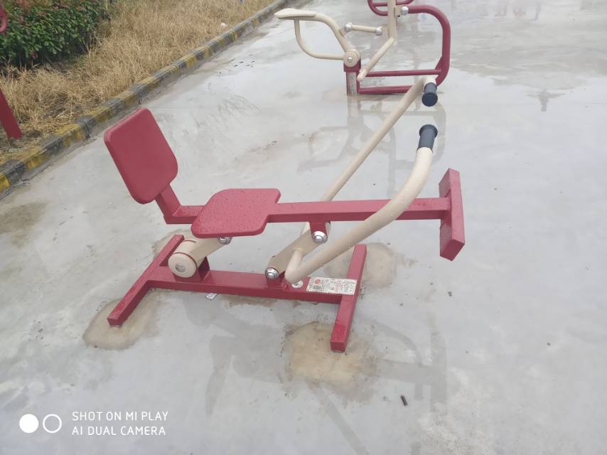 划船器