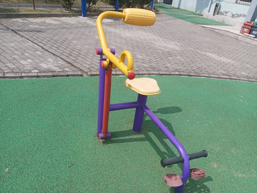 腹背训练器