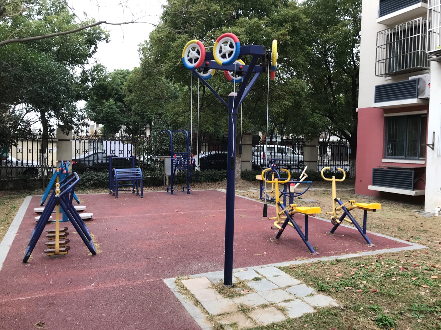 潮乐路888弄健身苑点