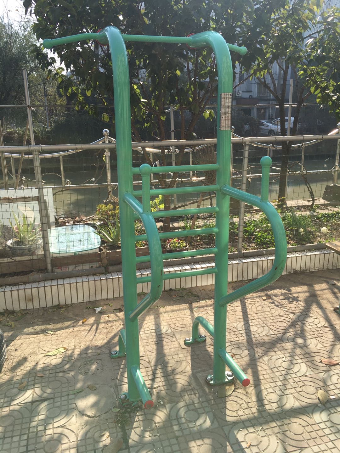 多功能锻炼器