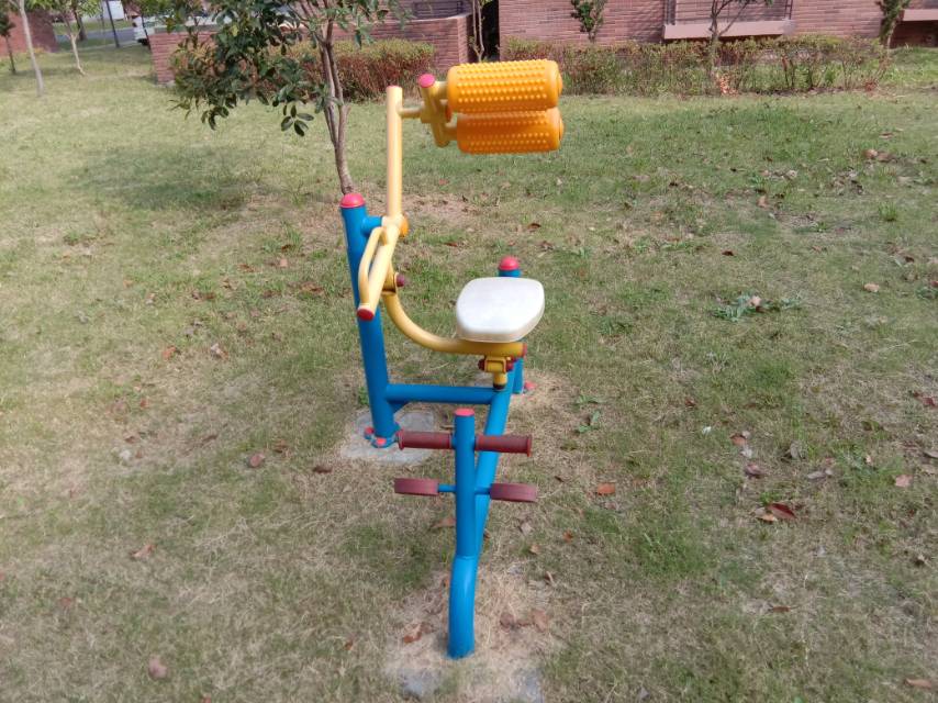 自重腹背锻炼器