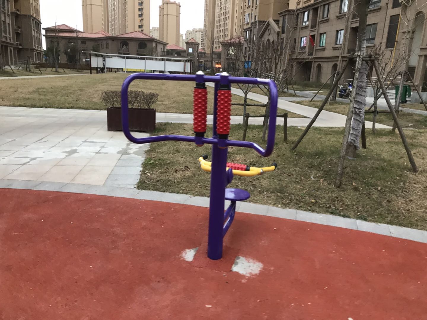 腰背按摩器