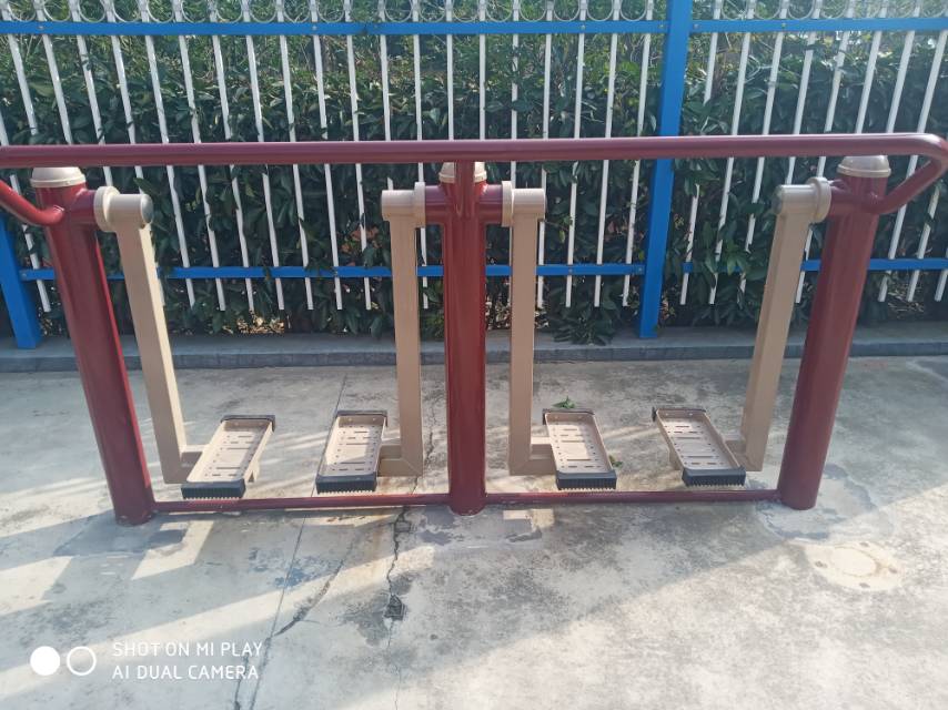 双人漫步器