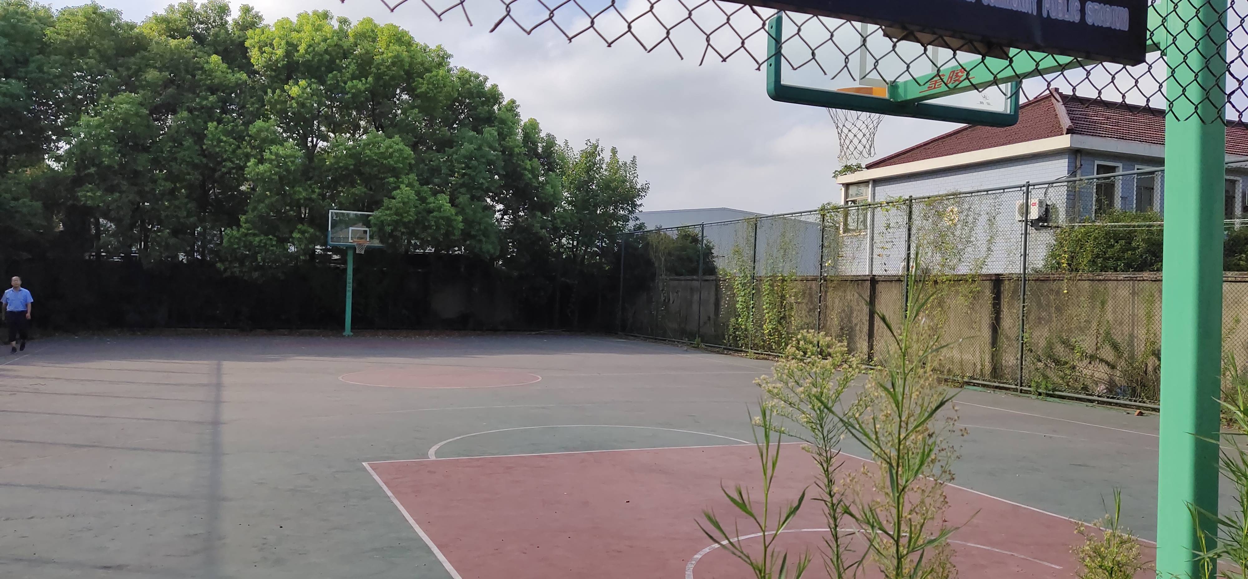 西埝村公共运动场