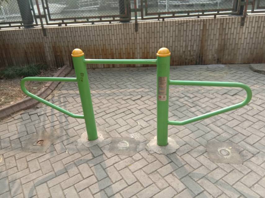 压腿训练器