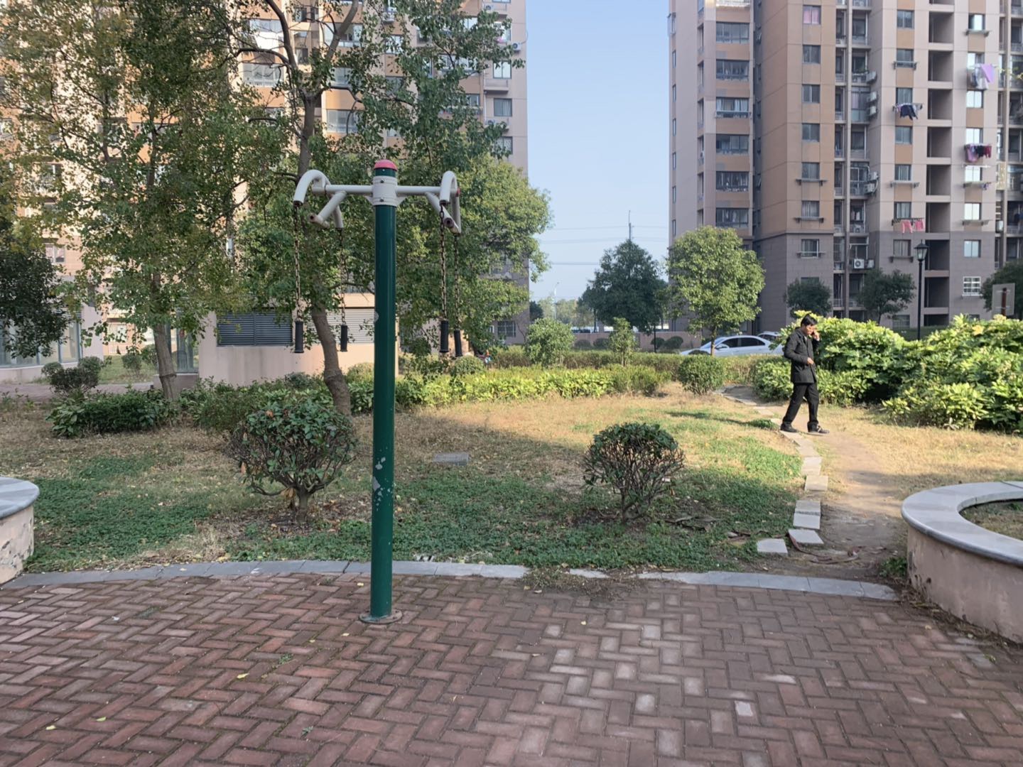 牵引器