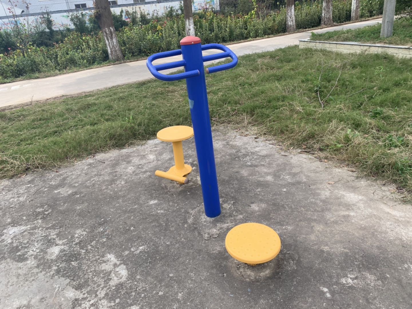 双位扭腰器