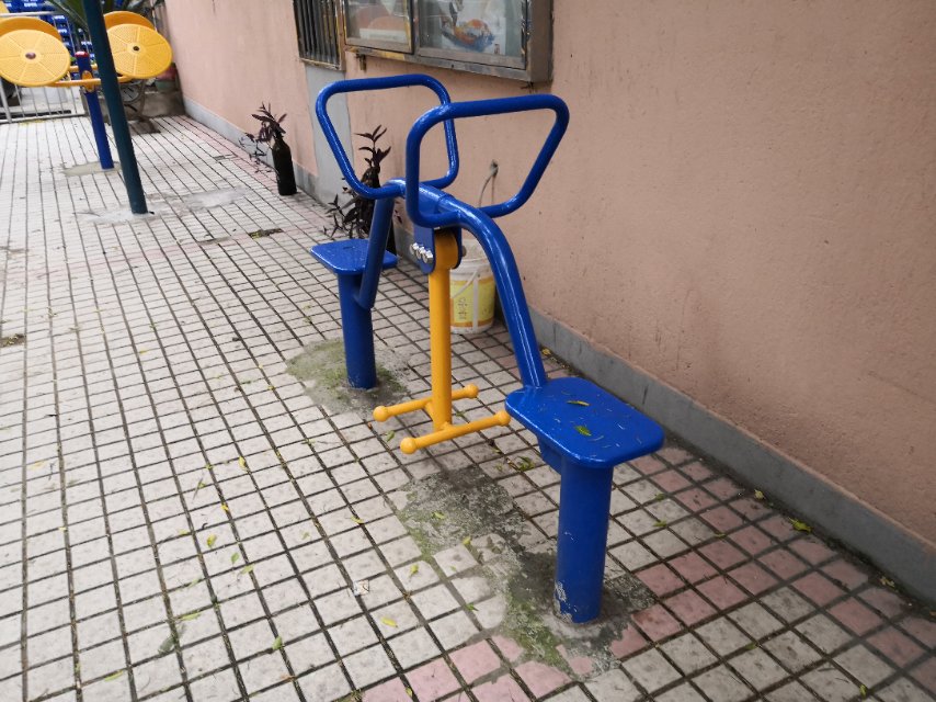 上下肢训练器