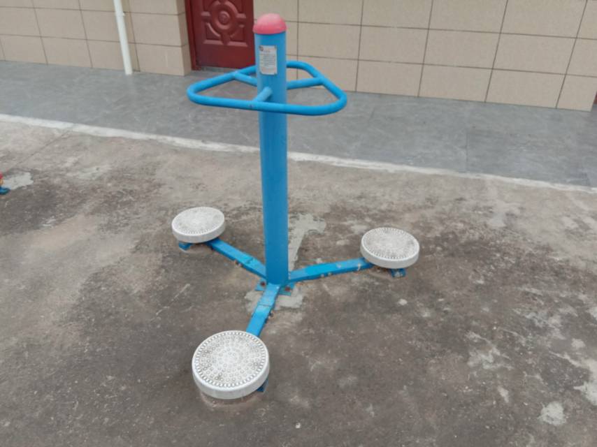 扭腰器