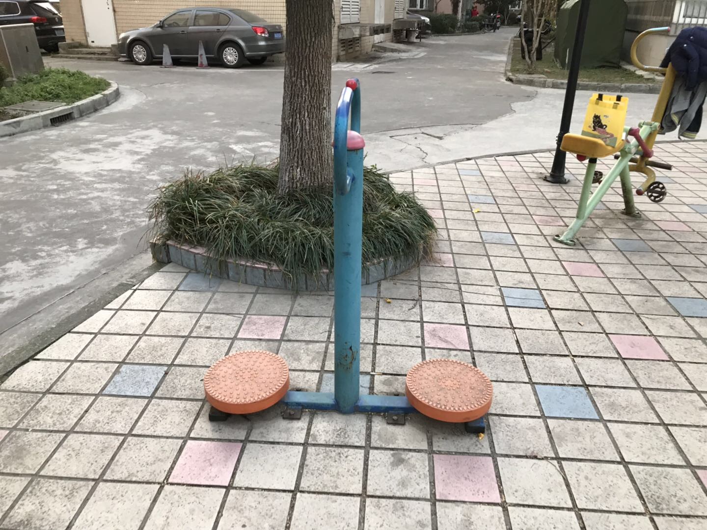 扭腰器