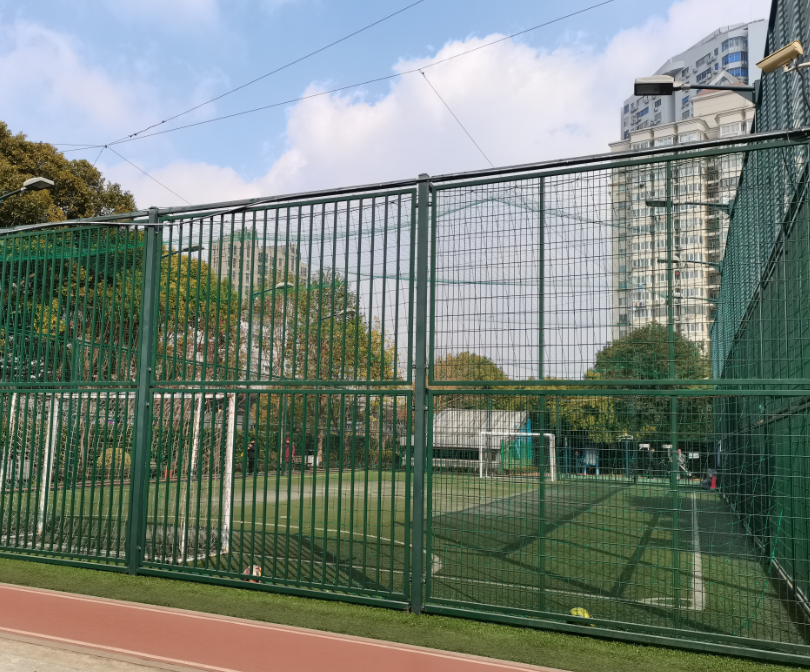 静安区宝山路街道市民笼式足球场