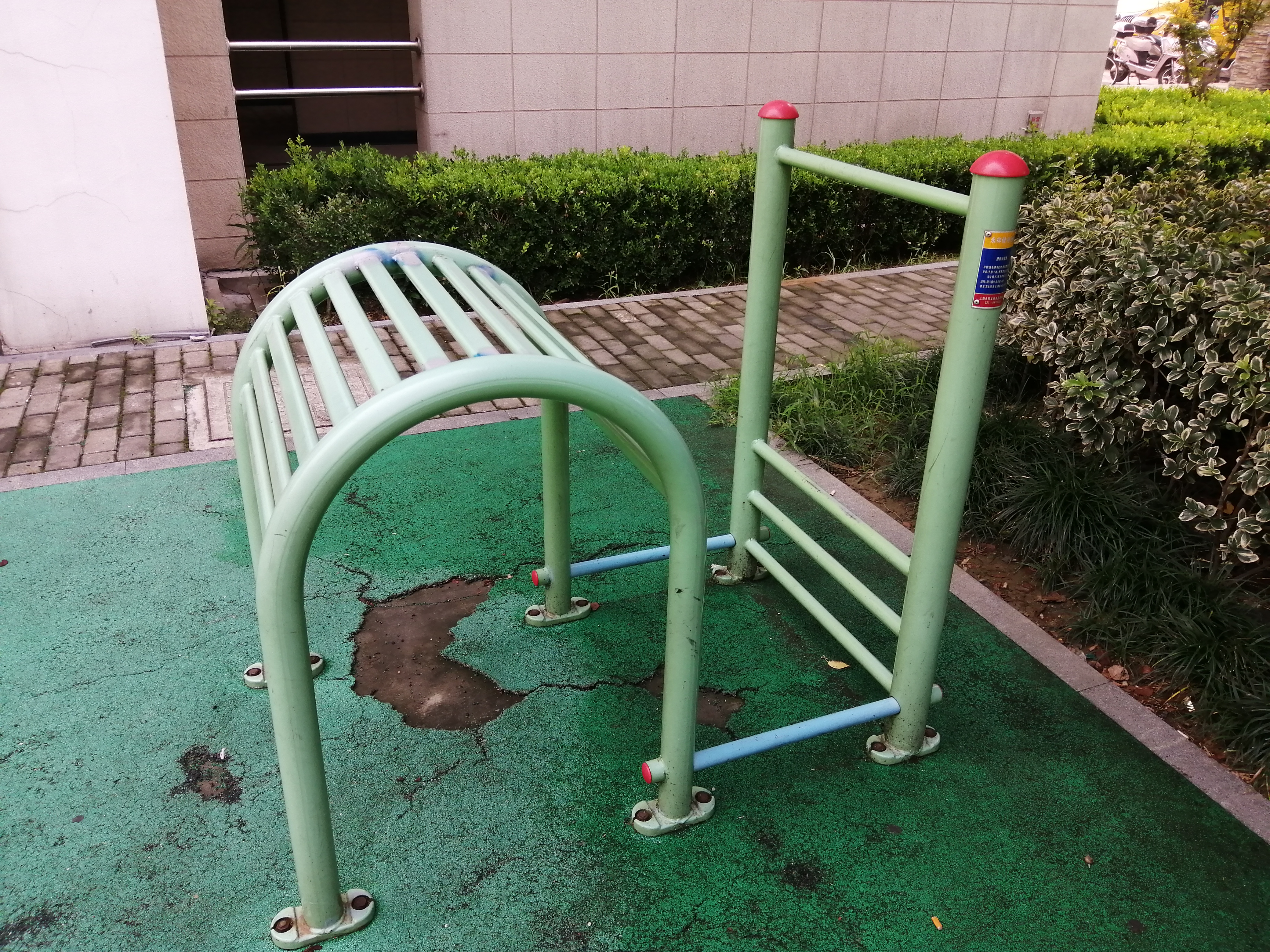 腰背伸展器