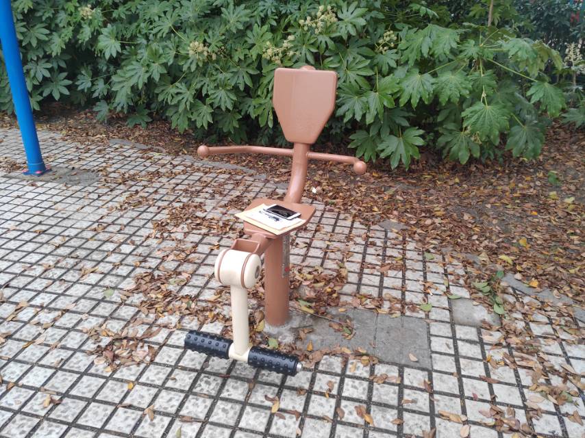 膝关节训练器