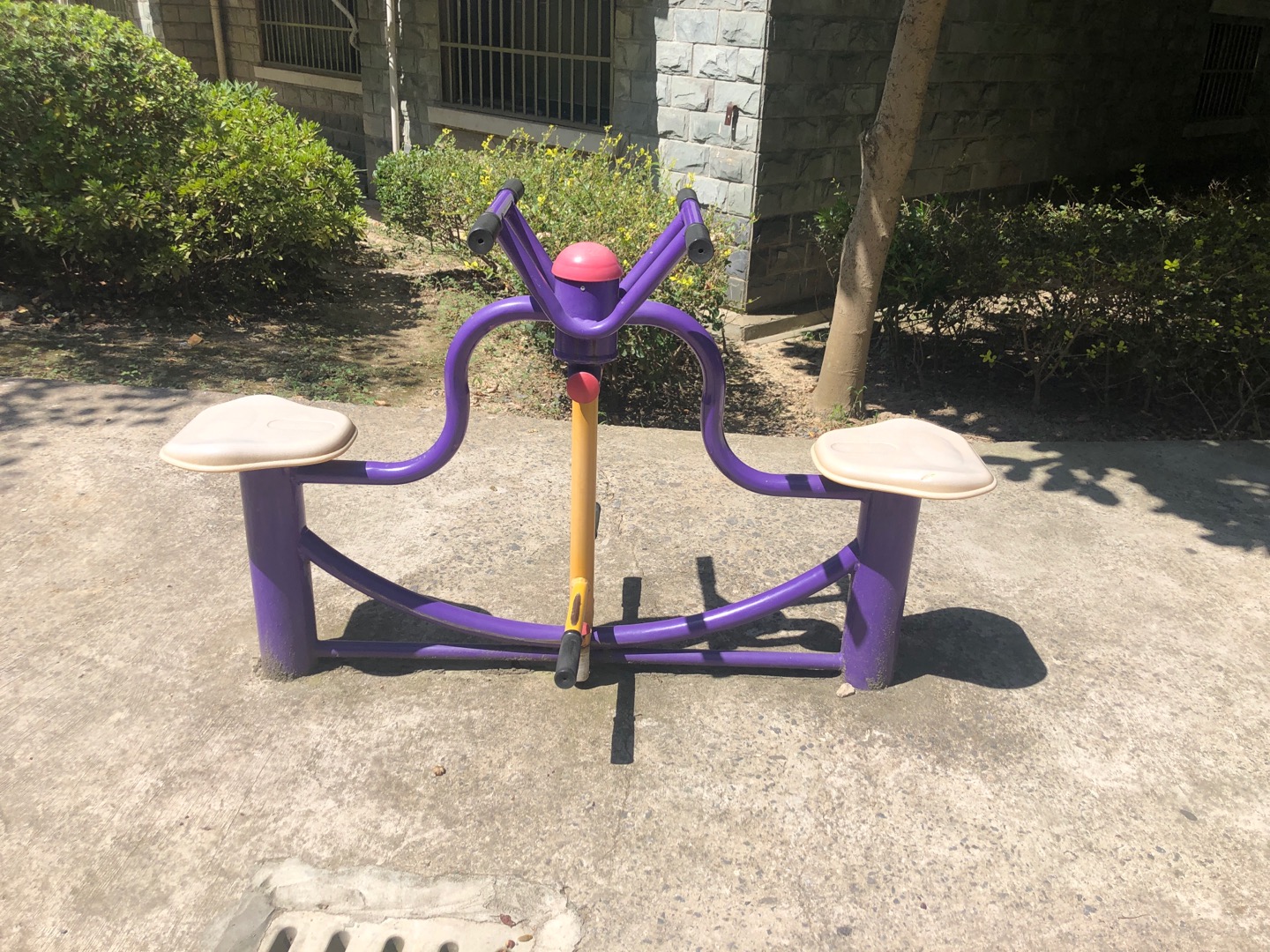 下肢训练器