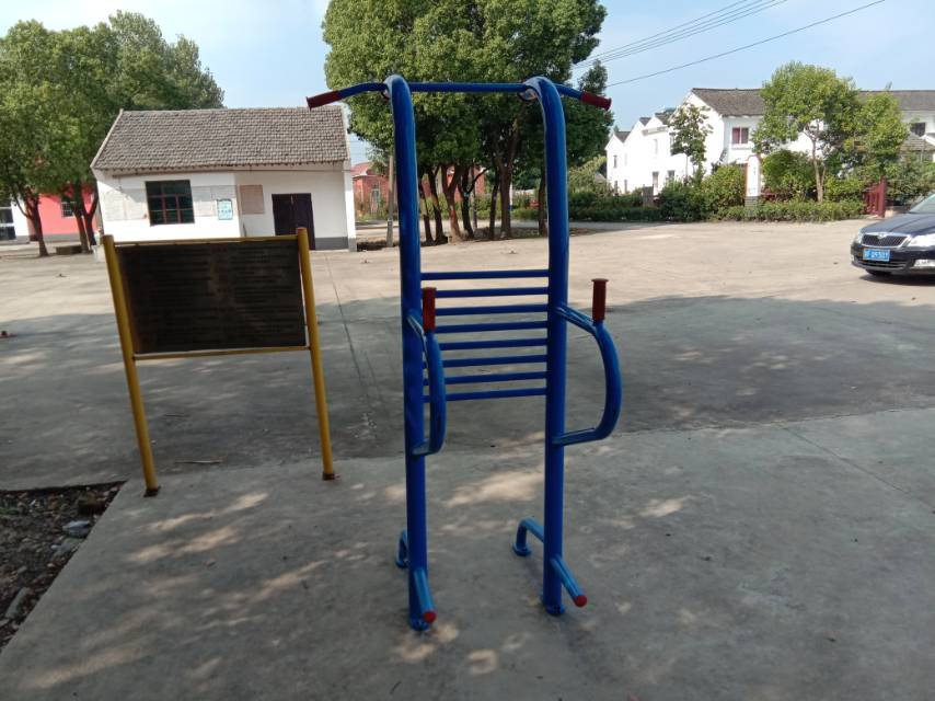 多功能锻炼器