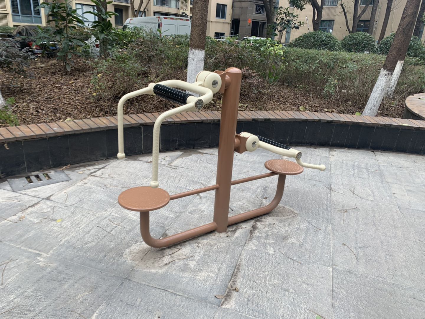 颈腰按摩器