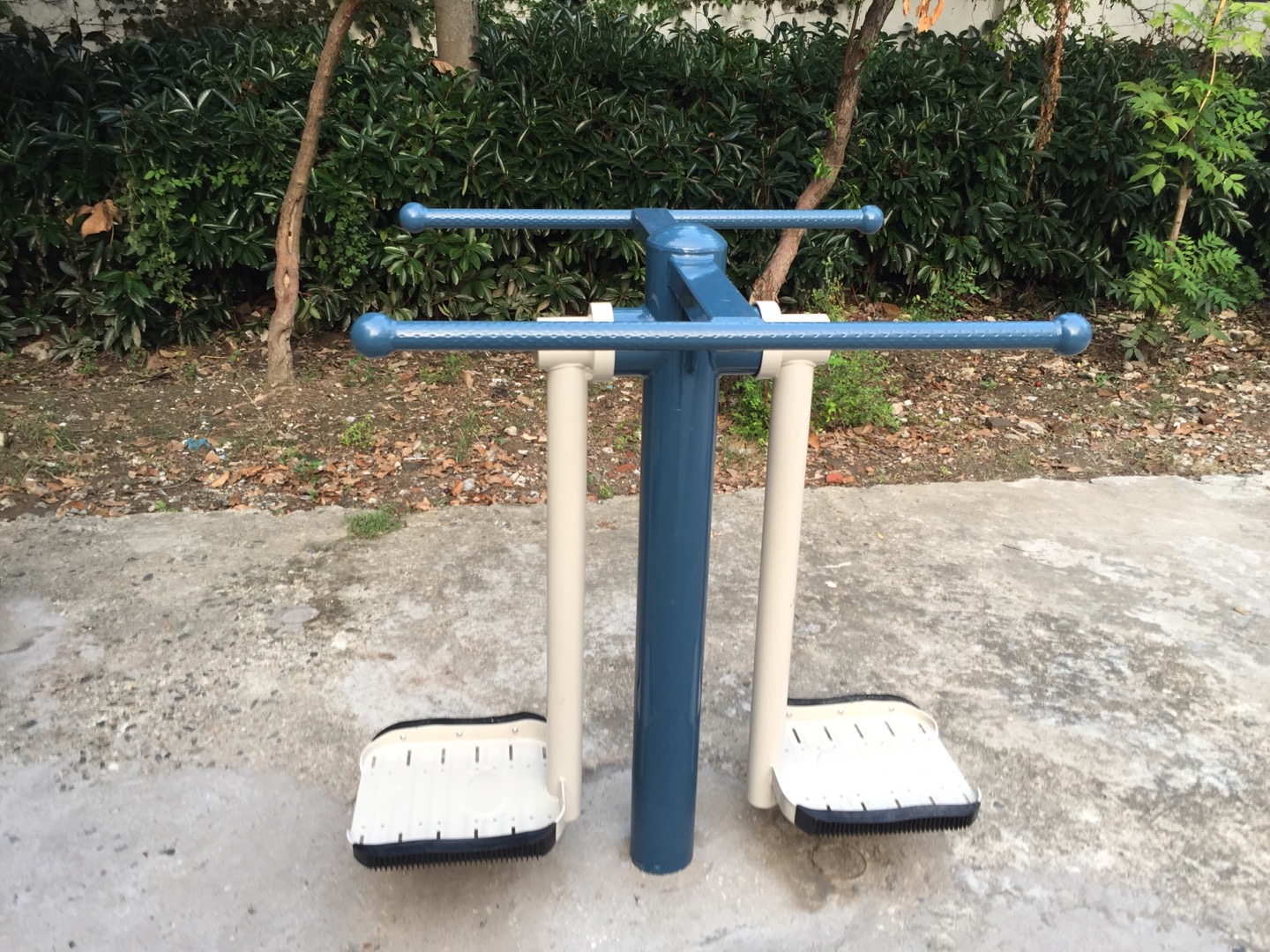 钟摆扭腰器