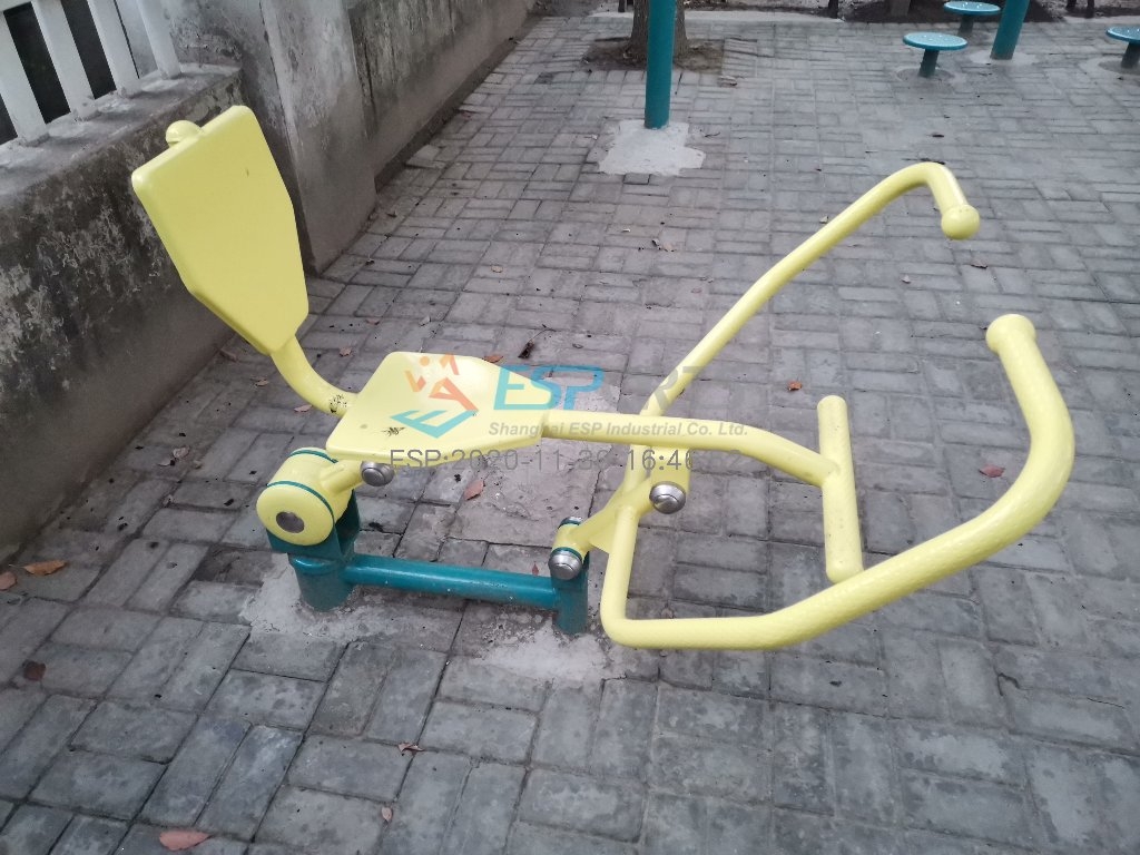 划船器