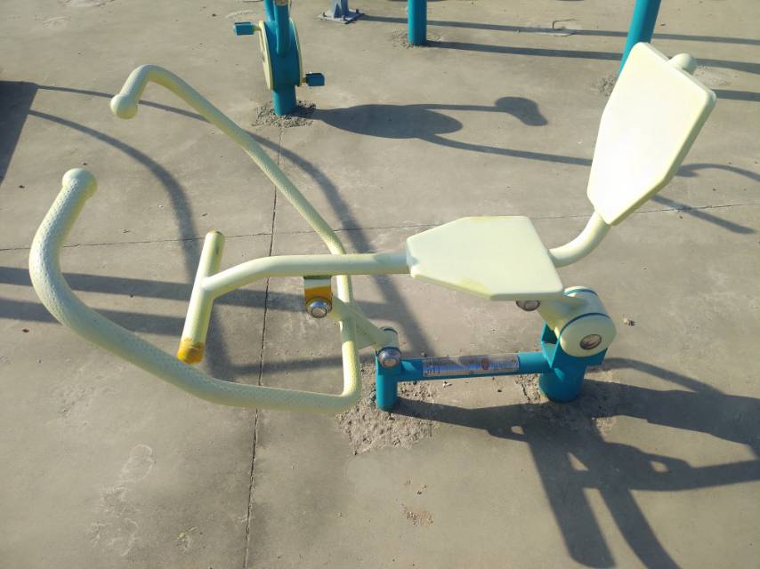 划船器