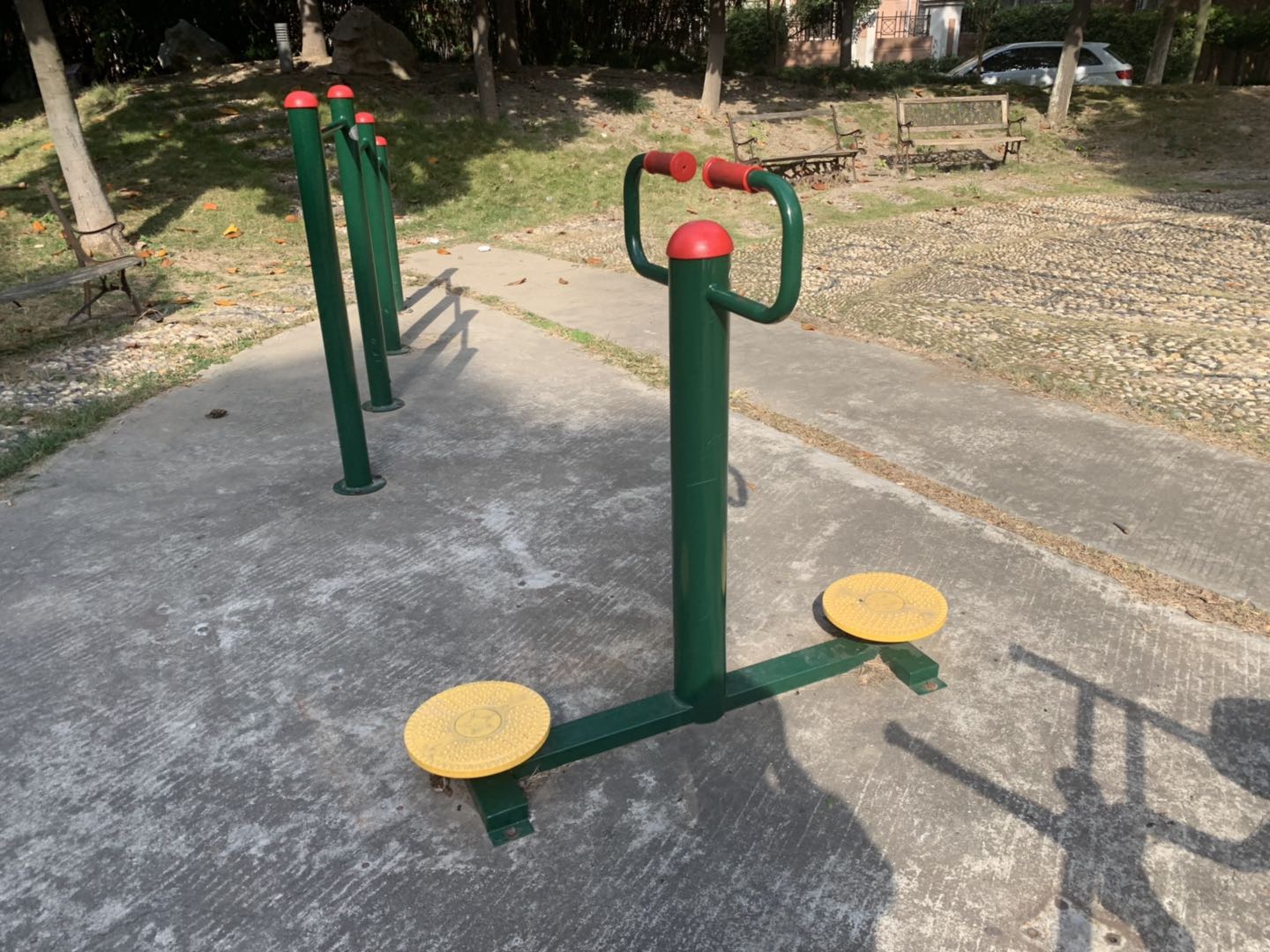 三人转腰器