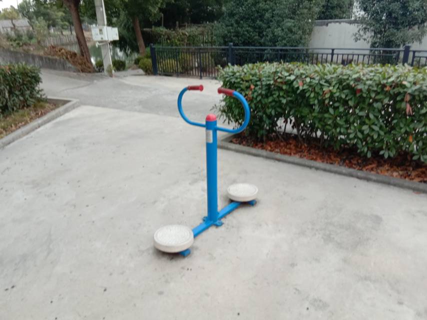 扭腰器
