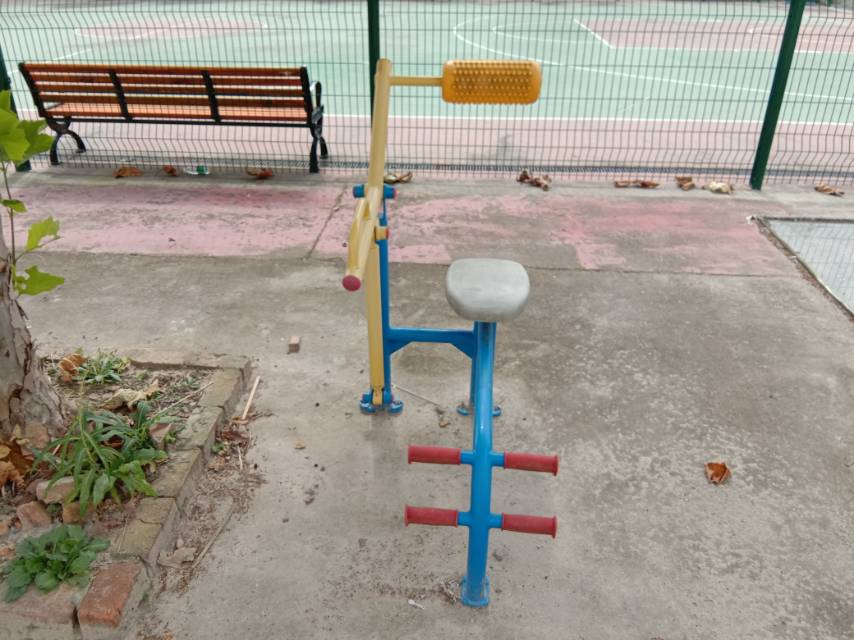 腹背锻炼器