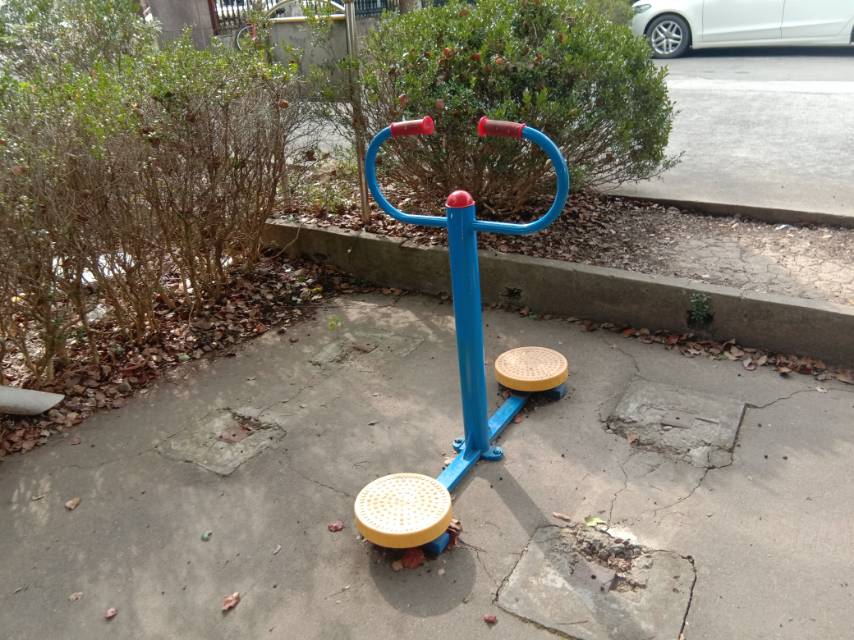 扭腰器