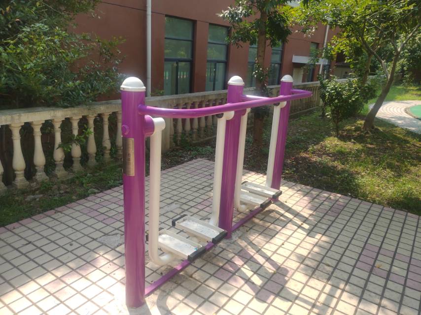 双位漫步机