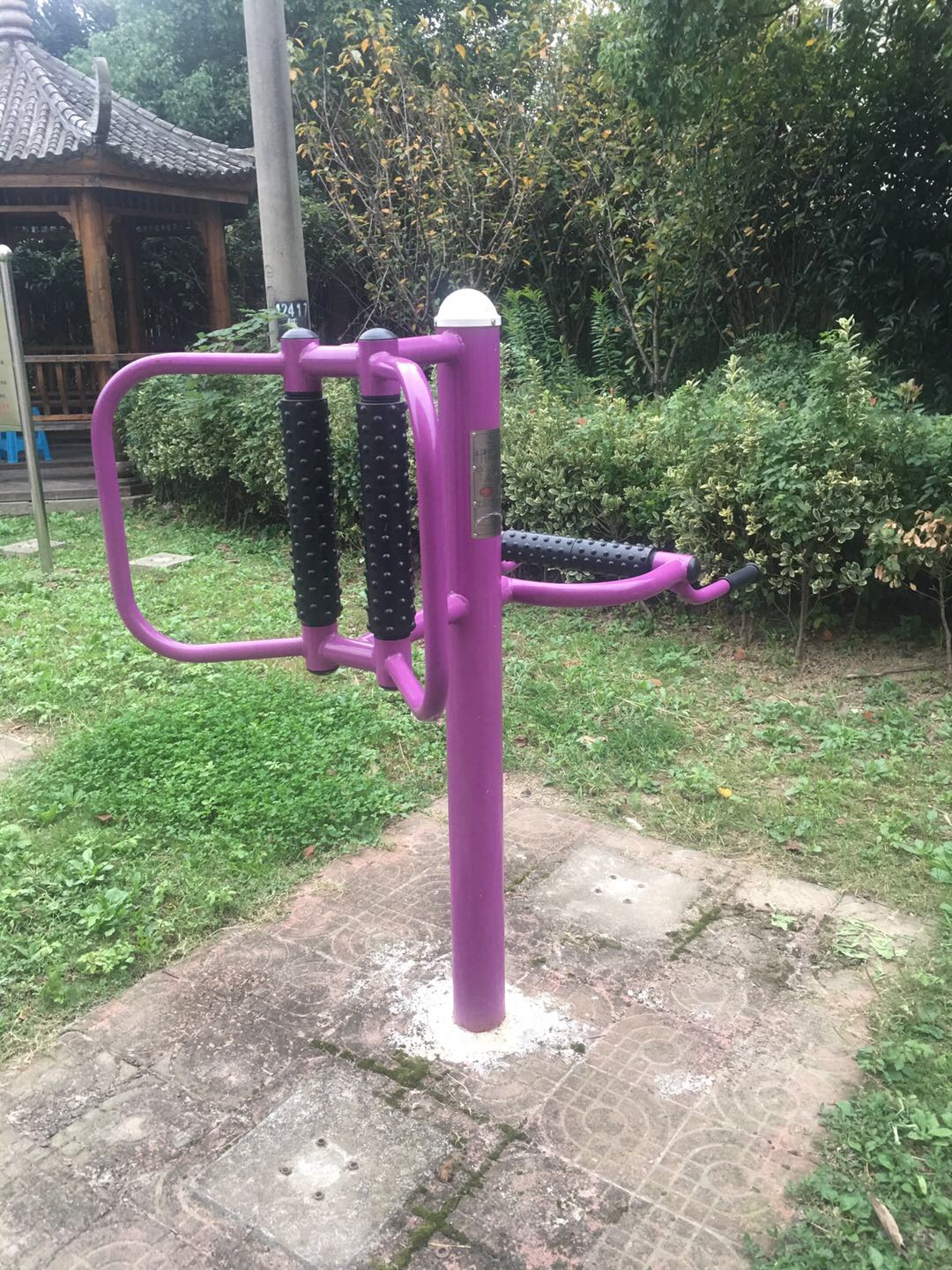 腰背按摩器