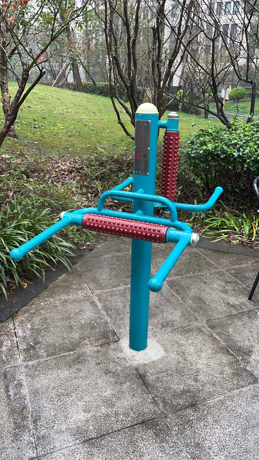 互动式腰背按摩器