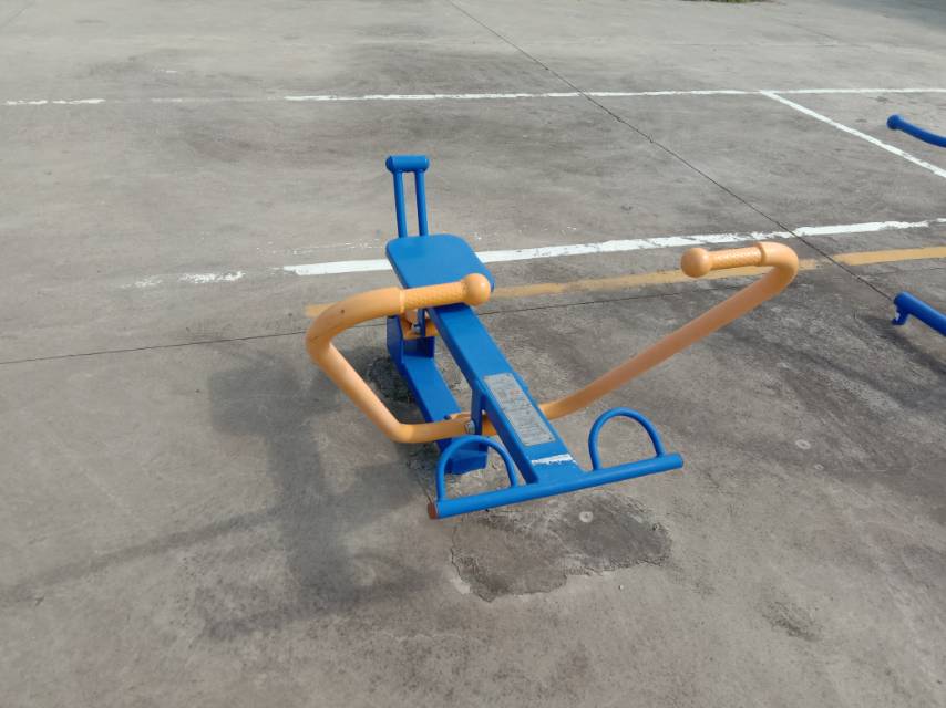 划船器