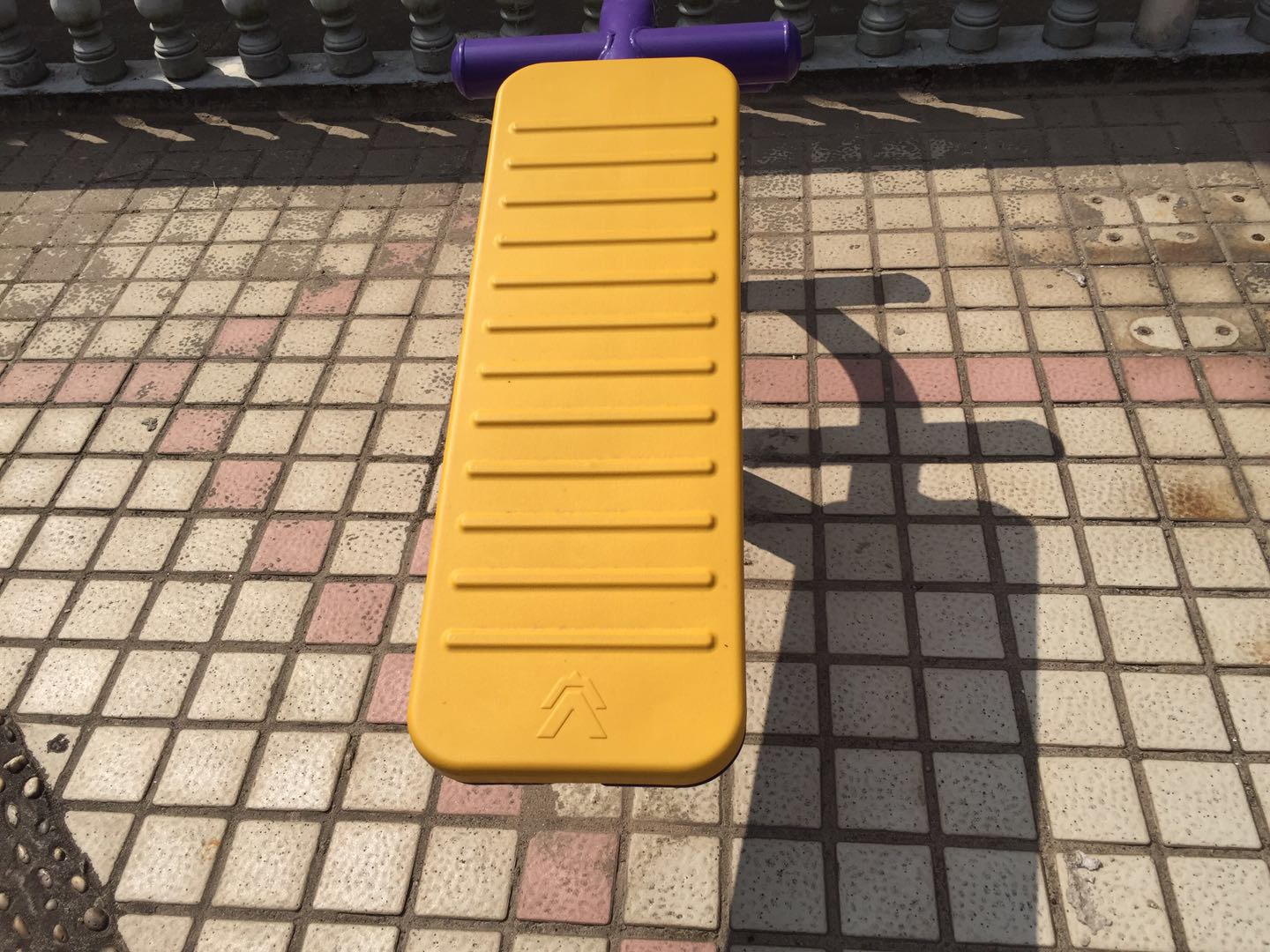 单人腹肌架
