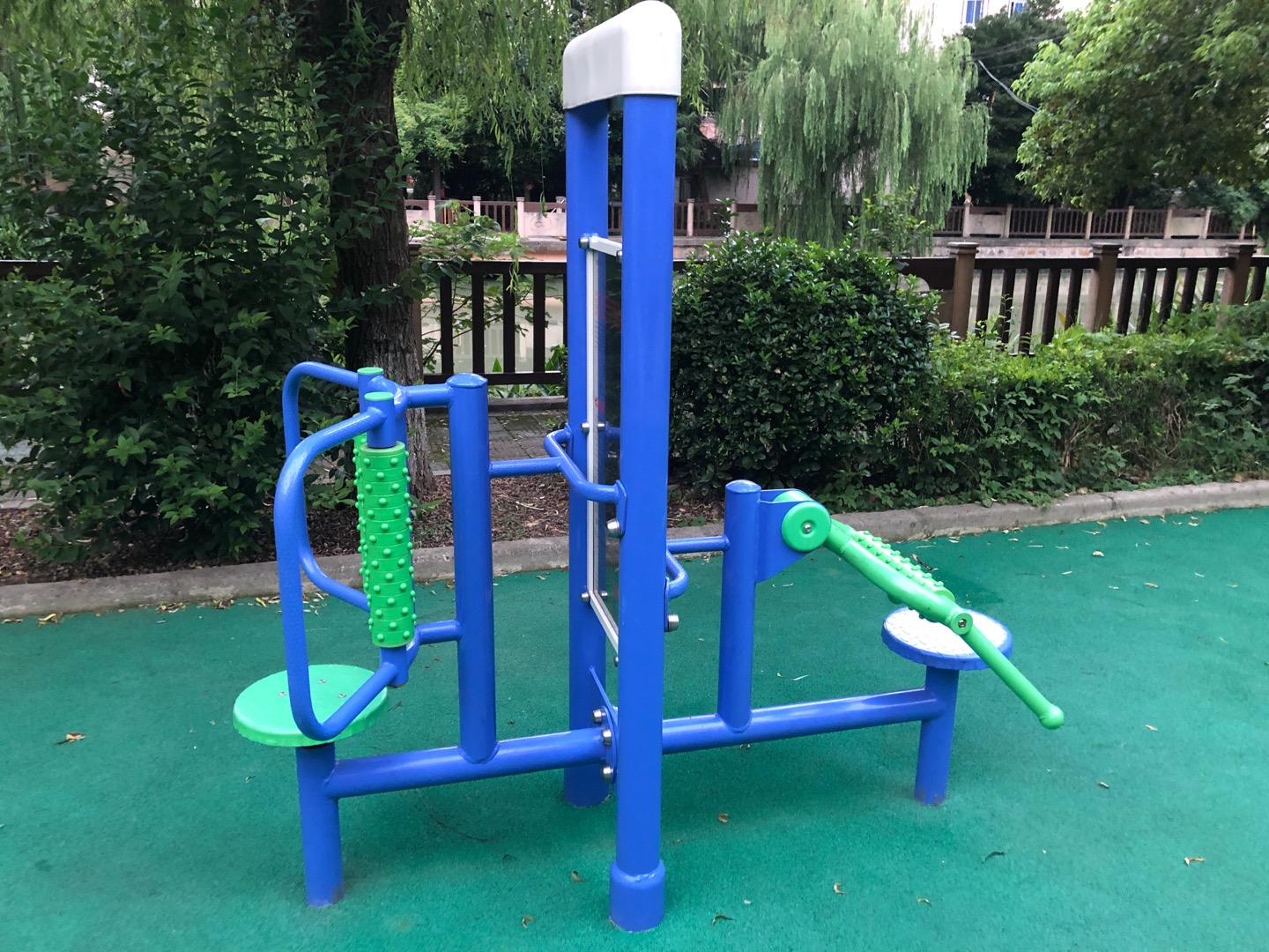 双立柱腰背按摩器