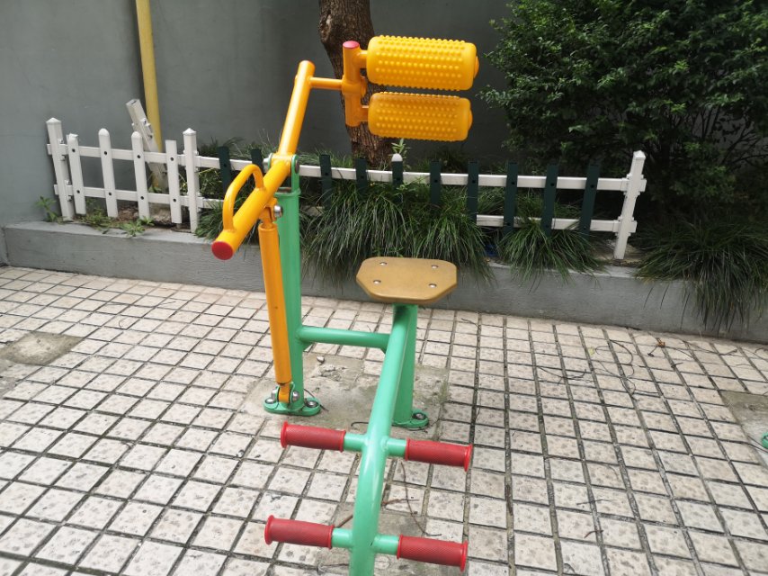腹背锻炼器