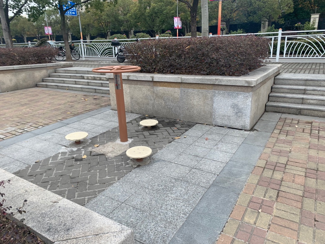 扭腰器