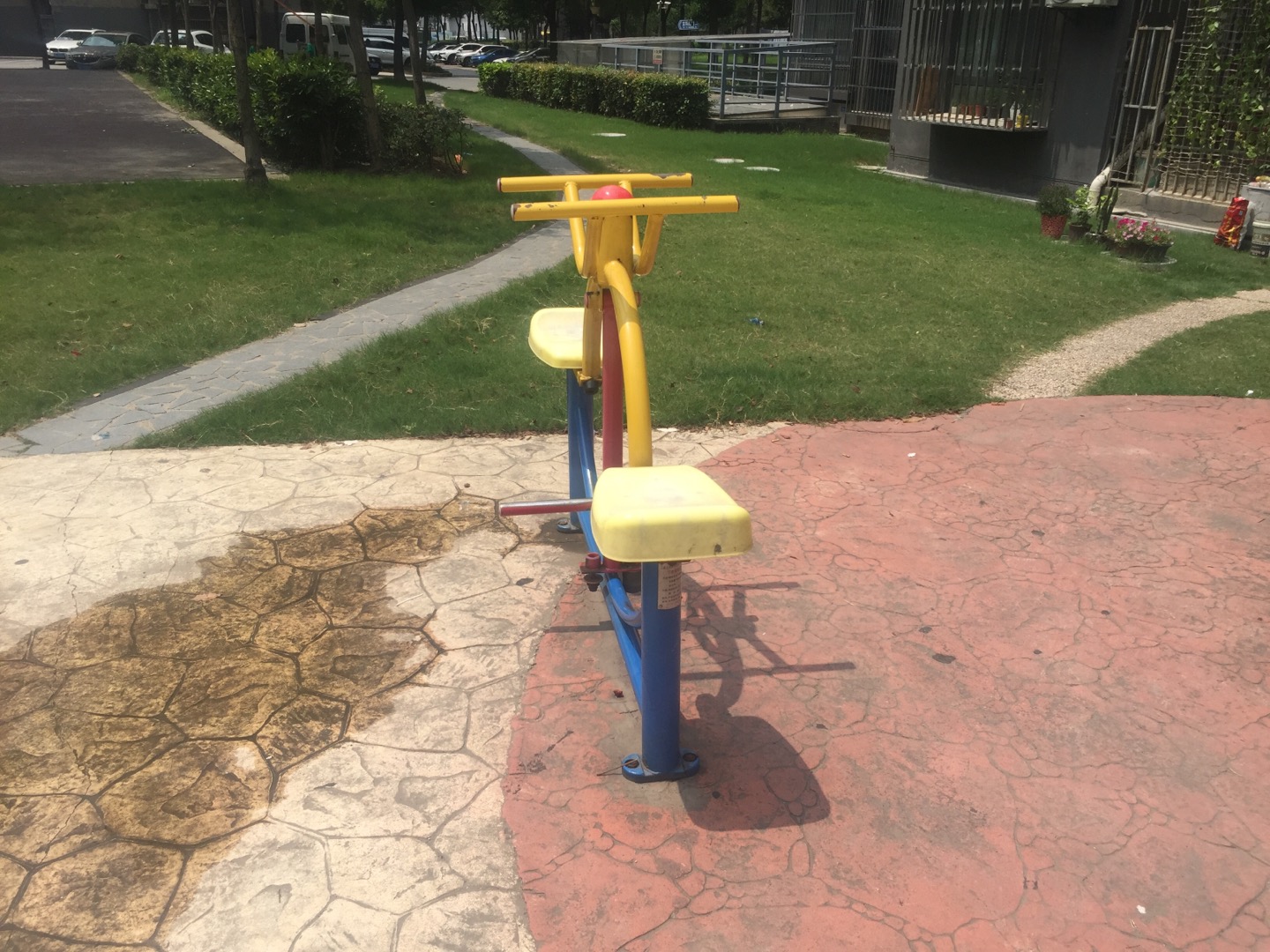 下肢锻炼器