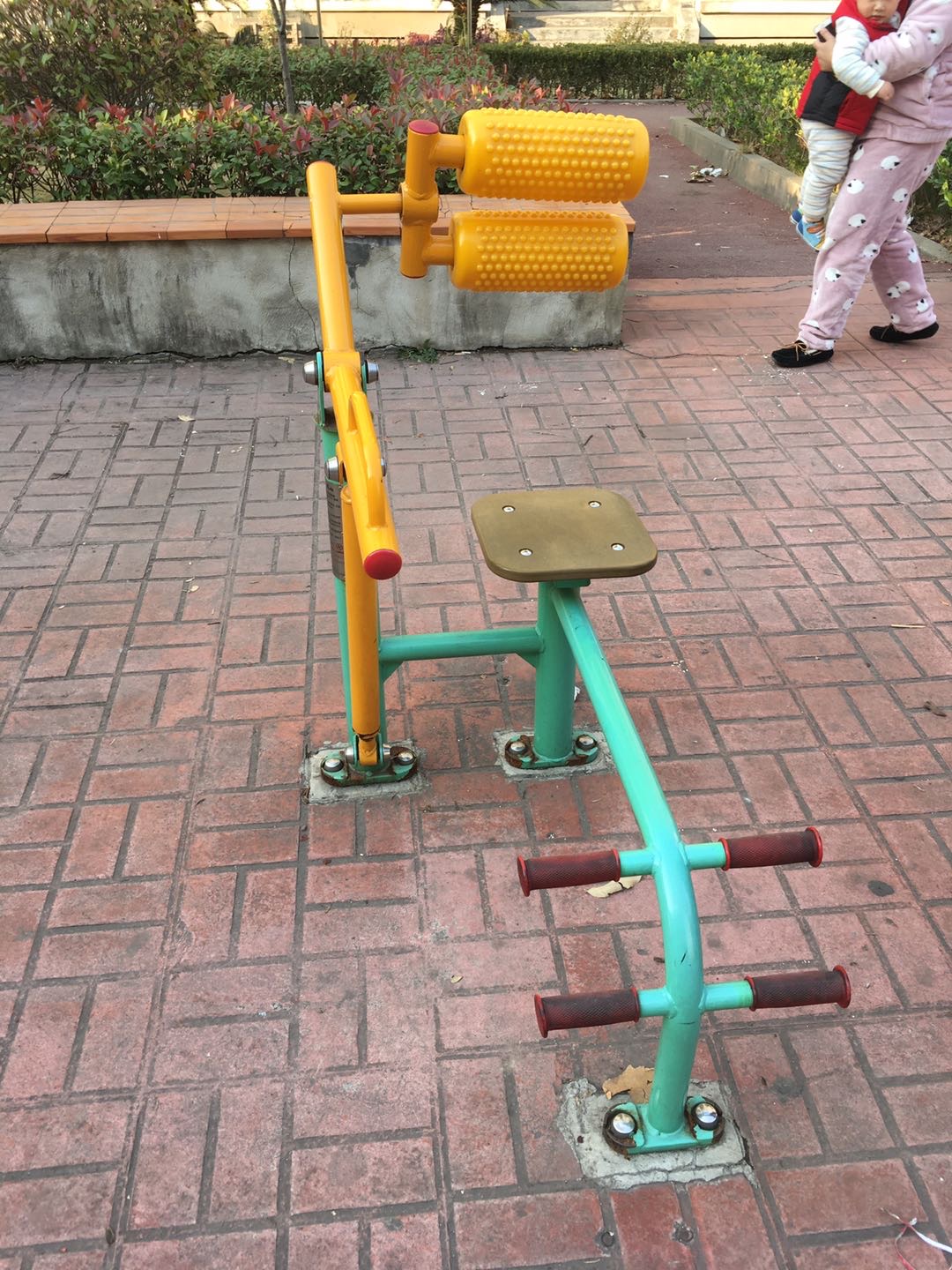 腹背锻炼器
