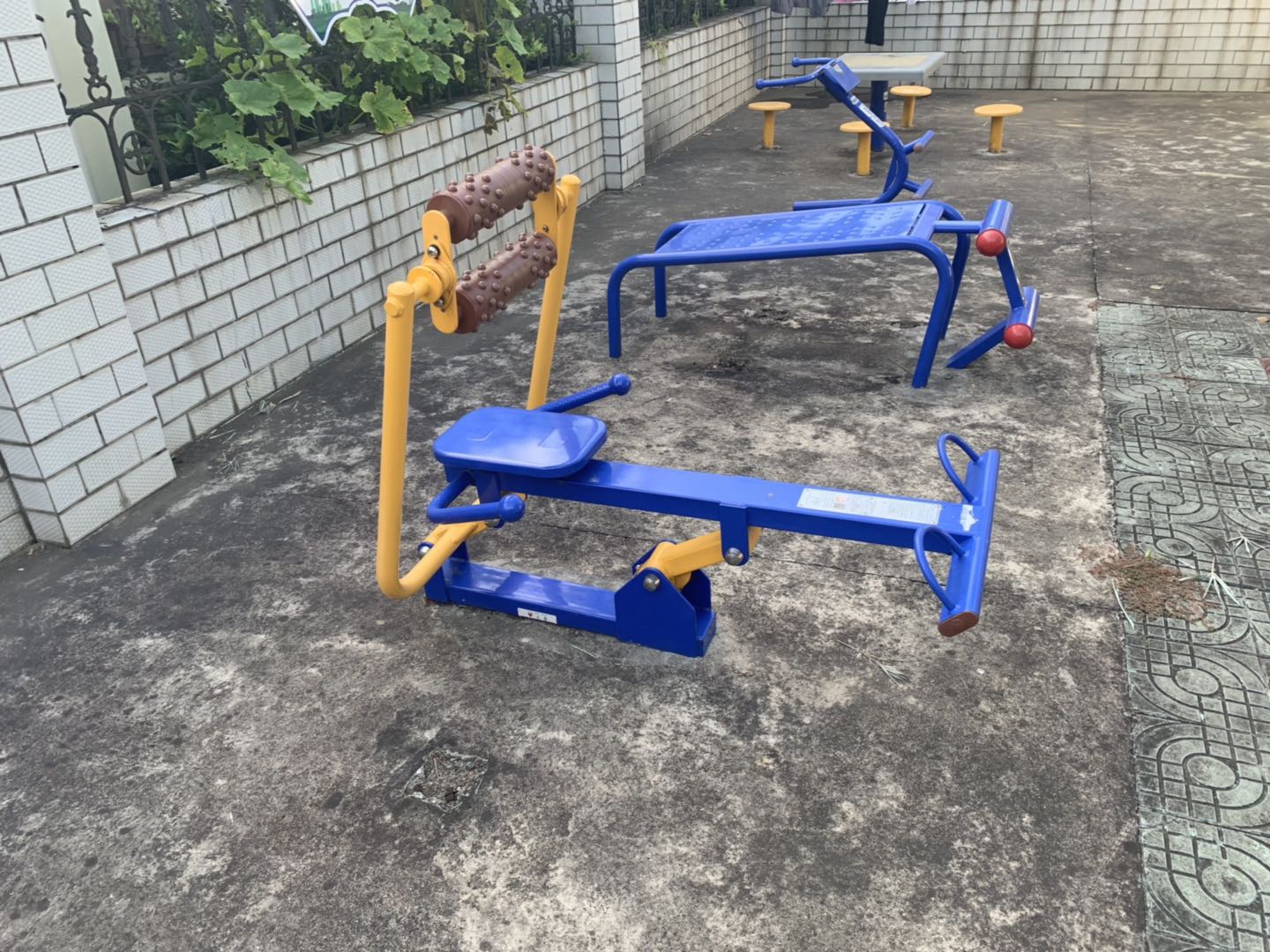 腹背屈伸训练器
