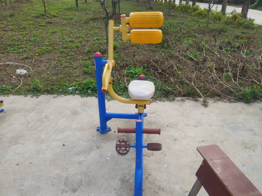腹背锻炼器