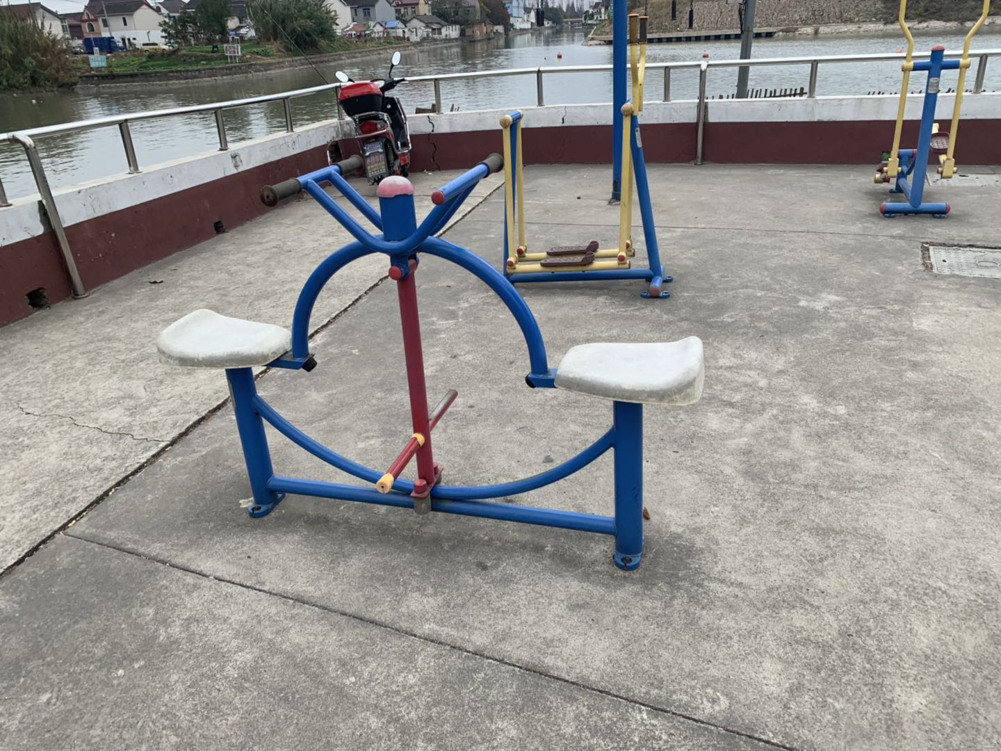 下肢康复器