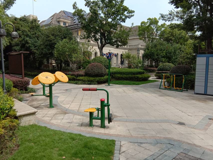 恒荣府邸健身点