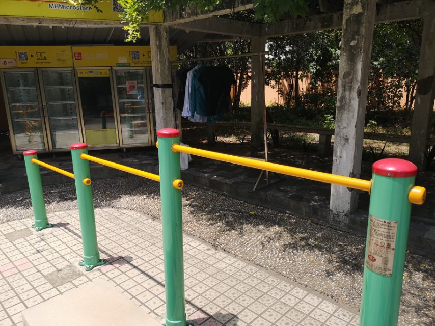 多联压腿架