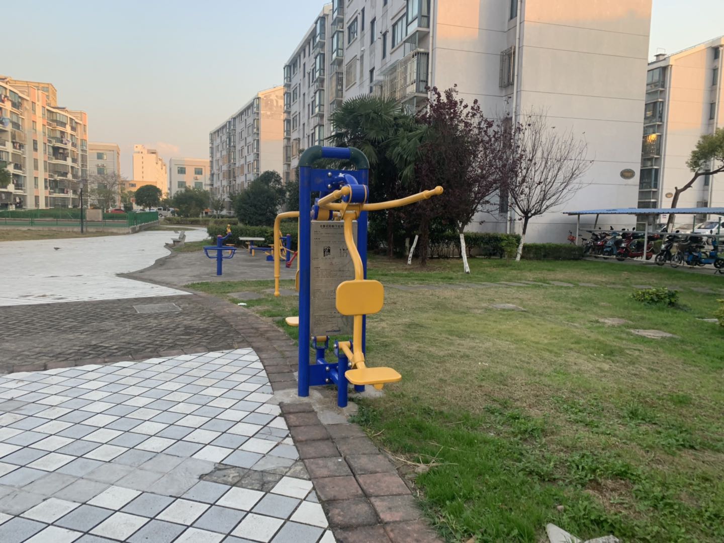 自重式训练器