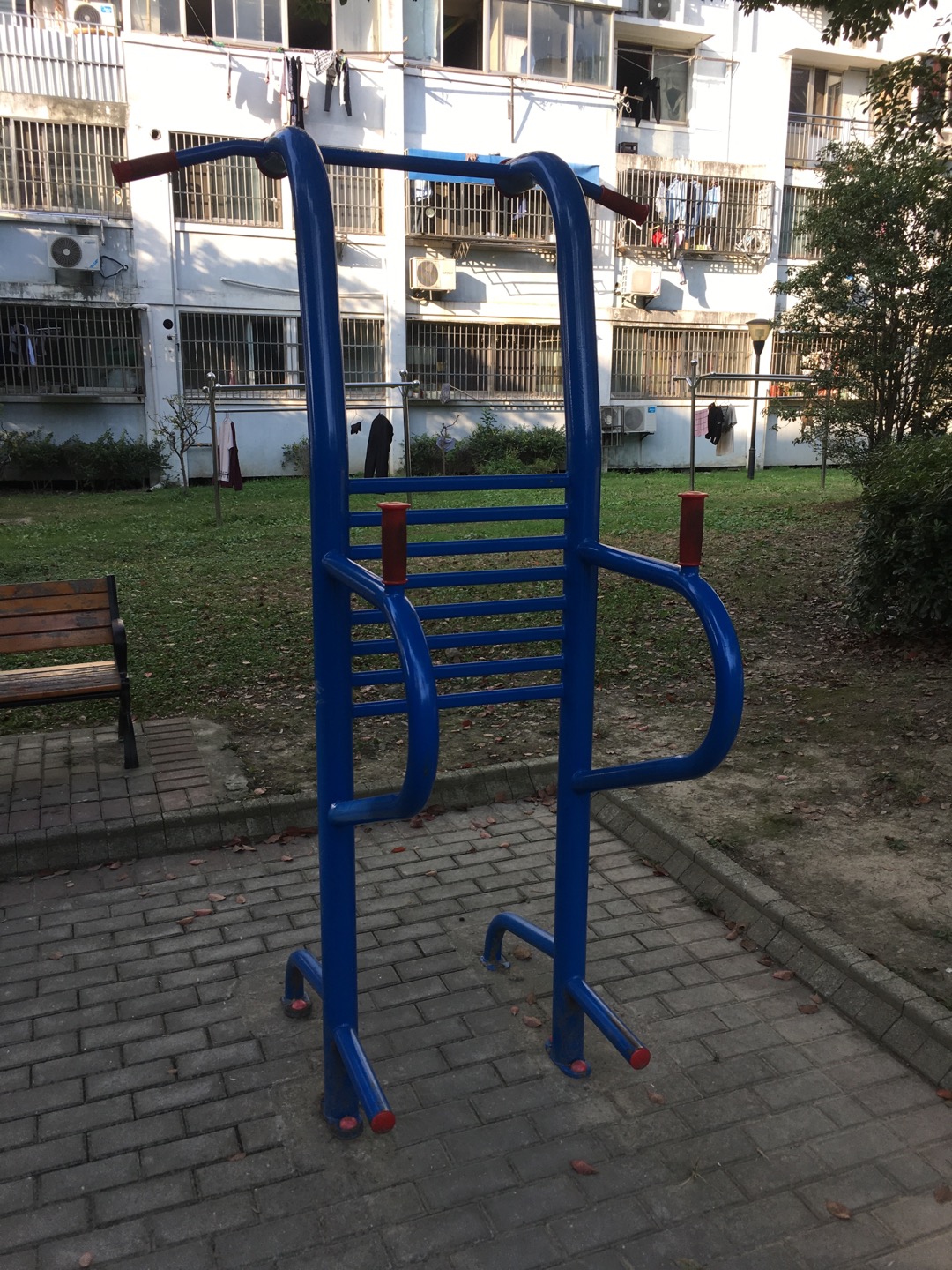 多功能训练器