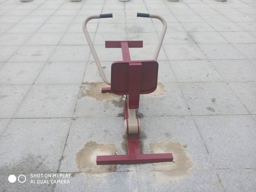 划船器