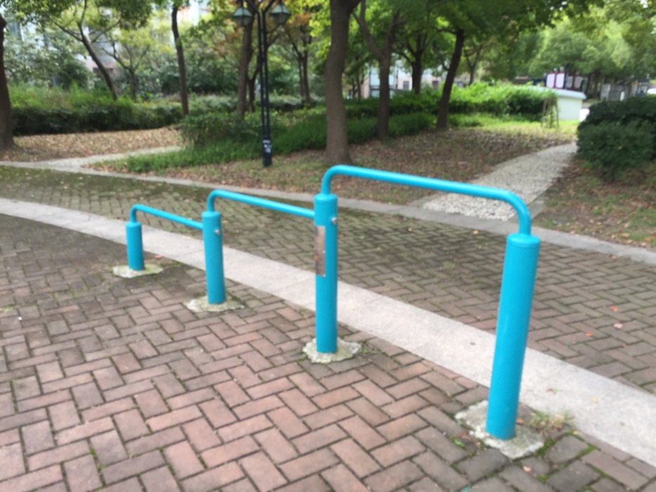 弹震压腿器