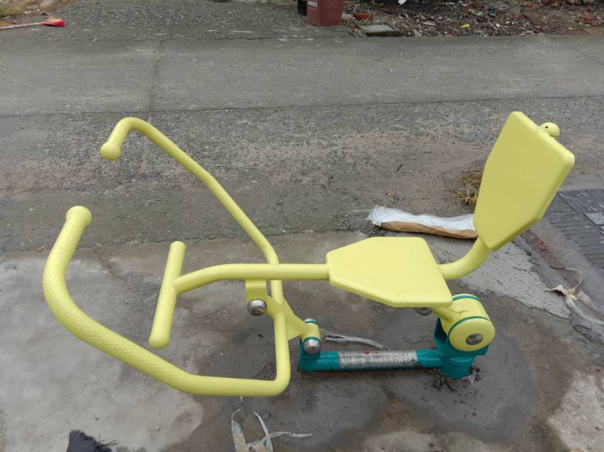 划船器